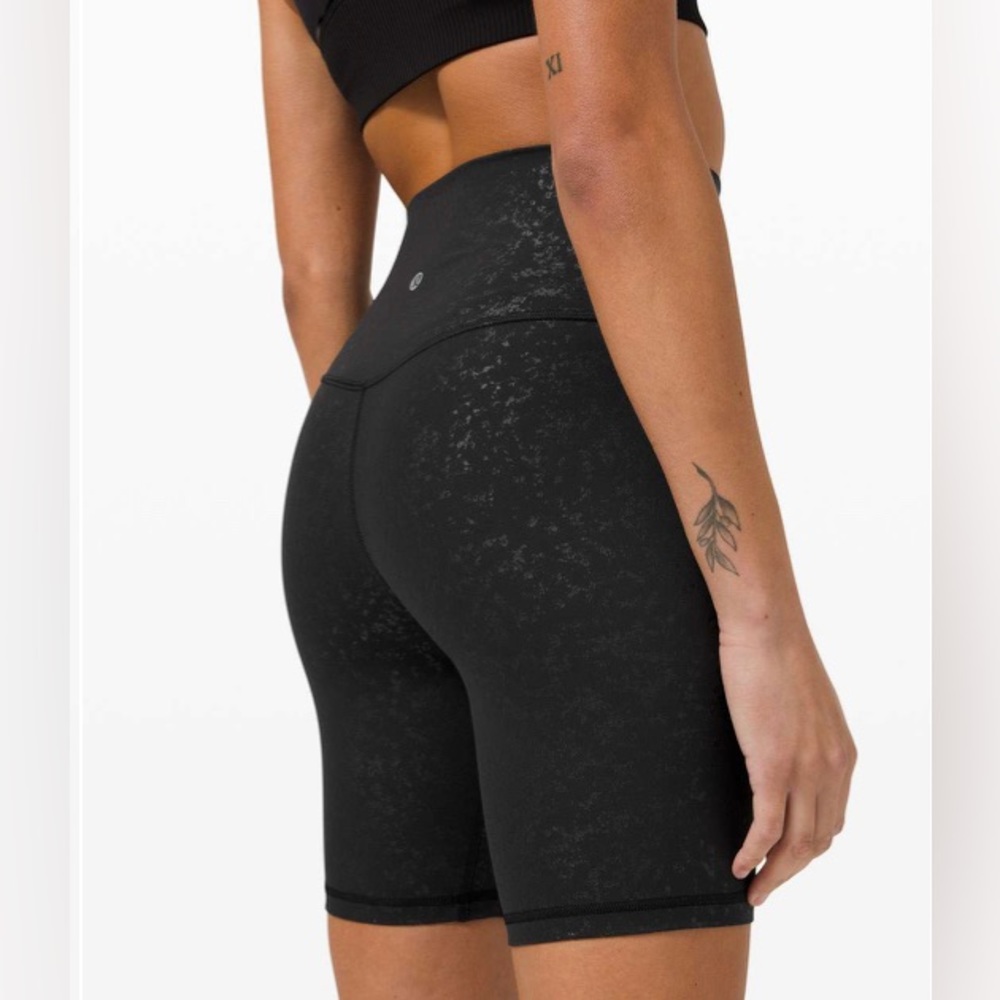 Lululemon Align Short 8" Speckle Emboss Black size 4